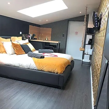 Playroom Et Nuit Insolite Hotel