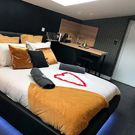 酒店 Playroom Et Nuit Insolite Sainte-Eulalie (Gironde)
