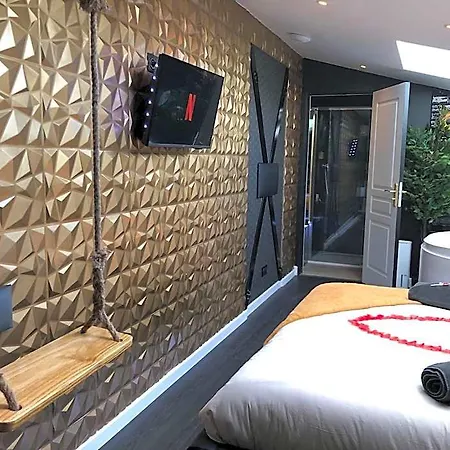 酒店 Playroom Et Nuit Insolite Sainte-Eulalie (Gironde)